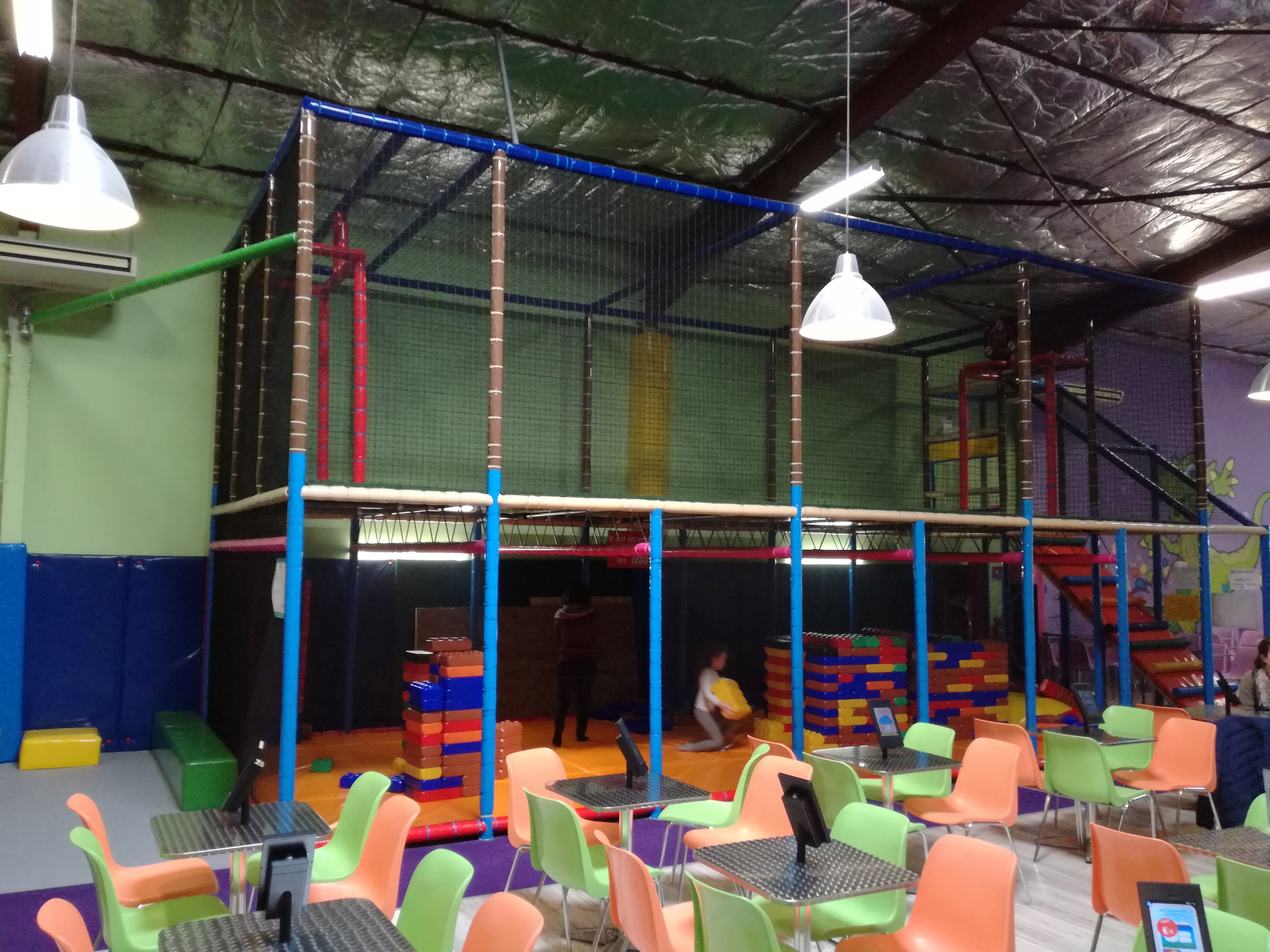 Top des parcs indoor pour enfants près de Clermont-Ferrand